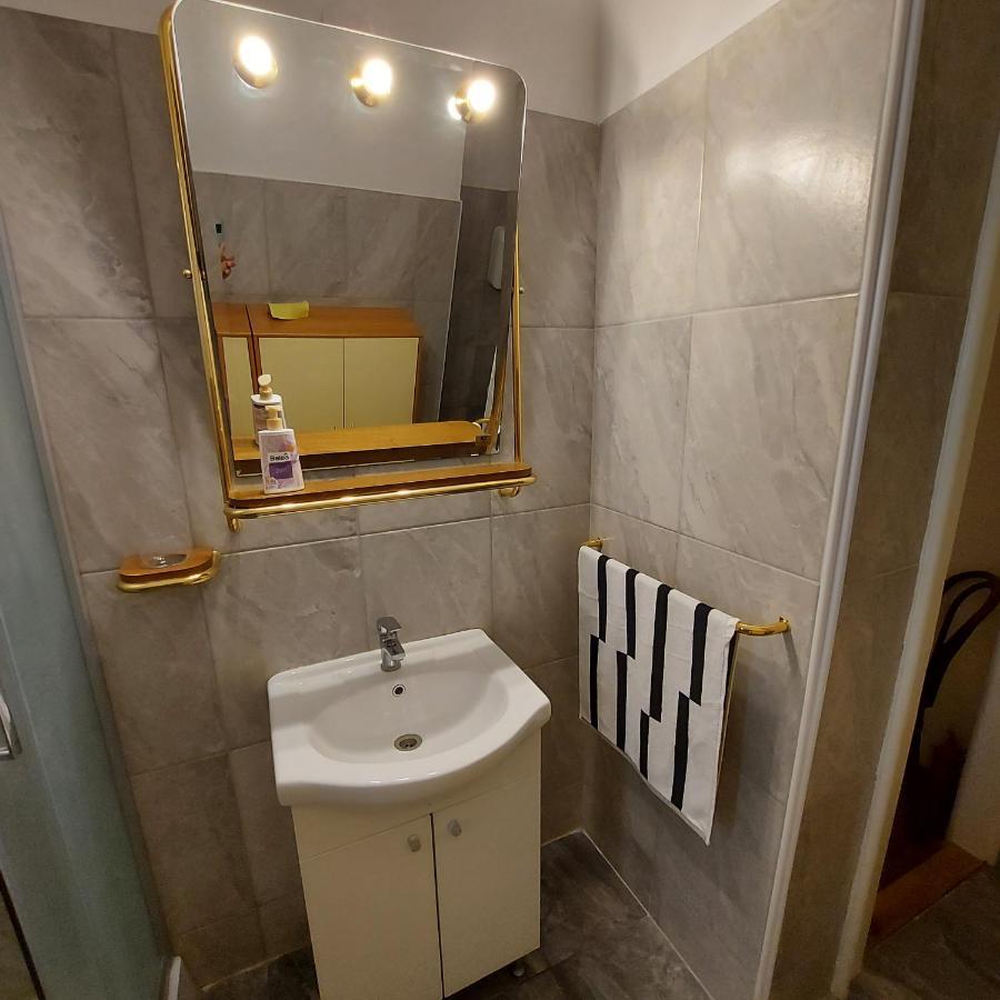 Relax Inn Condominium-Zagreb Bagian luar foto